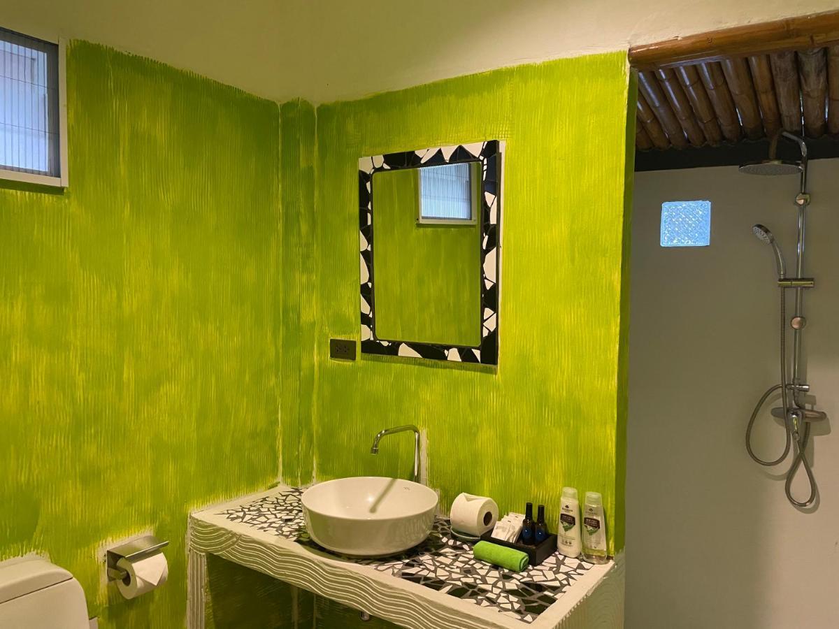 The Pace Phuket Boutique Resort Rawai エクステリア 写真