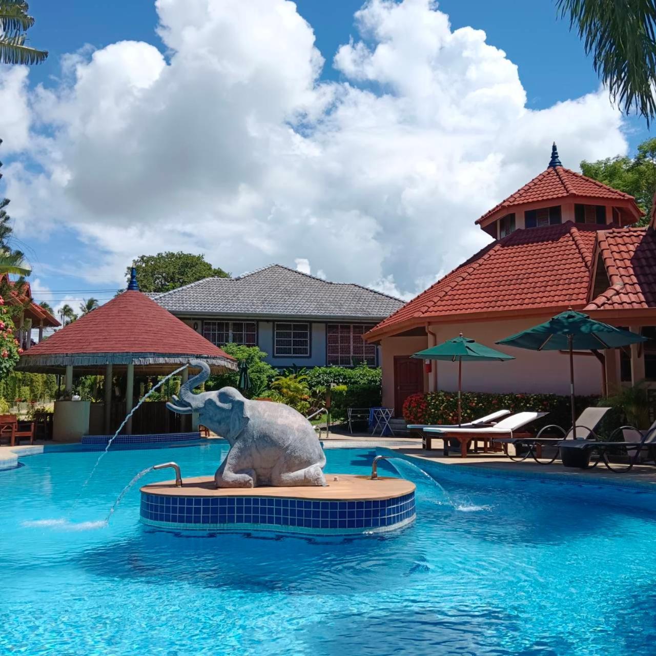 The Pace Phuket Boutique Resort Rawai エクステリア 写真